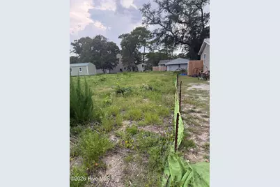 107 NE 20th Street, Oak Island, NC 28465 - Photo 8