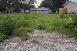107 NE 20th St, Oak Island, NC 28465 - Photo 1
