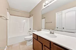 104 Cavalier Dr, Jacksonville, NC 28546 - Photo 32