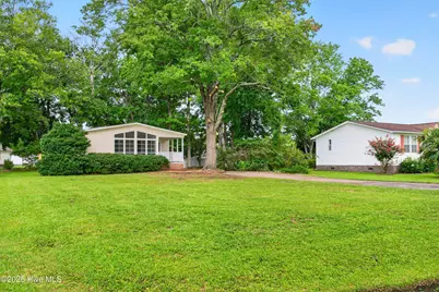 1094 Gull Court SW, Calabash, NC 28467 - Photo 2