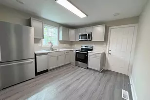 1111 Wood St, Elizabeth City, NC 27909 - Photo 4