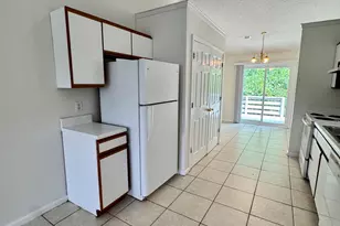 217 Wyndham Cir, Greenville, NC 27858 - Photo 6