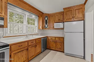 116 Noyes Ave, Morehead City, NC 28557 - Photo 6