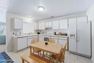 109 Spring Meadows Circle, Jacksonville, NC 28546 - Photo 10