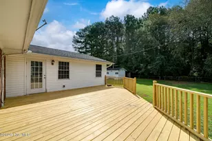 414 Forrest Rd, Warsaw, NC 28398 - Photo 2