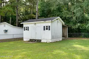 414 Forrest Rd, Warsaw, NC 28398 - Photo 26