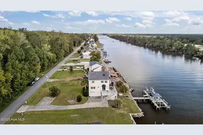 850 Sea Gate Drive, Newport, NC 28570 - Photo 2