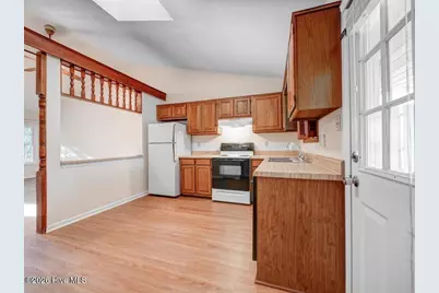 114 Pine Crest Drive, Jacksonville, NC 28546 - Photo 12