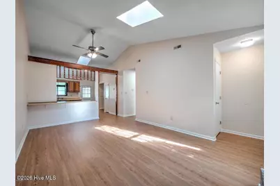 114 Pine Crest Drive, Jacksonville, NC 28546 - Photo 4