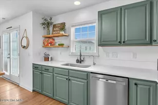 504 Augusta Ave, Carolina Beach, NC 28428 - Photo 8