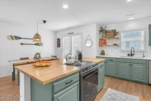 504 Augusta Ave, Carolina Beach, NC 28428 - Photo 12