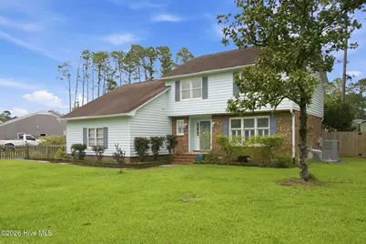 10017 N Olde Towne Wynd SE, Belville, NC 28451 - Photo 2
