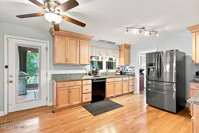 10017 N Olde Towne Wynd SE, Belville, NC 28451 - Photo 16