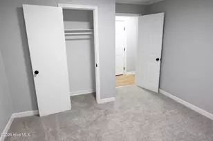 3625 S Walnut St, Farmville, NC 27828 - Photo 8