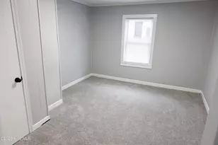 3625 S Walnut St, Farmville, NC 27828 - Photo 10