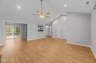 180 Crooked Run Dr, New Bern, NC 28560 - Photo 6