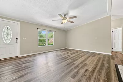 905 S Hardin Street, Southern Pines, NC 28387 - Photo 2