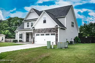 204 Gillcrest Ct, Jacksonville, NC 28540 - Photo 2