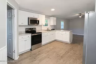 208 Branson Way, Holly Ridge, NC 28445 - Photo 6