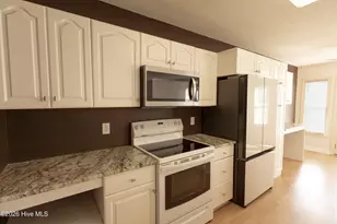 103 N Academy St, Richlands, NC 28574 - Photo 8