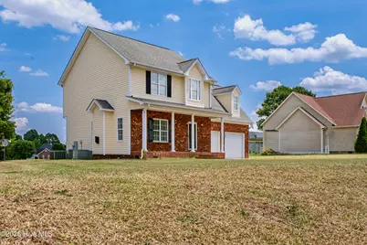 400 Cedar Lake Lane, Clinton, NC 28328 - Photo 2