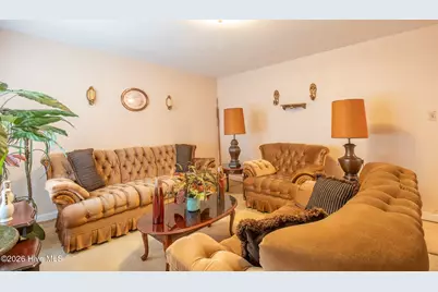521 Cascade Avenue, Rocky Mount, NC 27803 - Photo 2