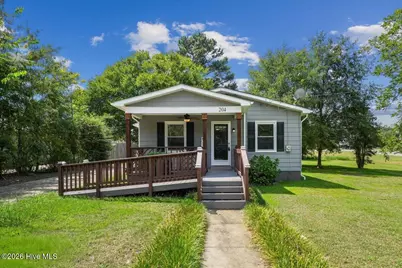 204 E Branch Street, Benson, NC 27504 - Photo 2