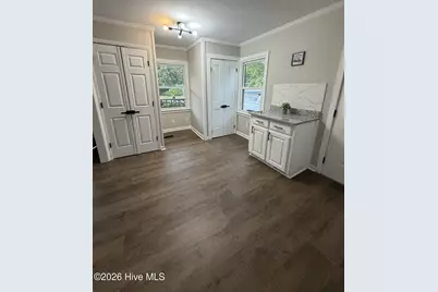 204 E Branch Street, Benson, NC 27504 - Photo 6