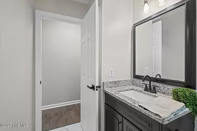 204 E Branch Street, Benson, NC 27504 - Photo 18