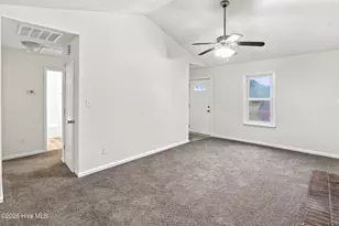 125 Live Oak Ct, Piney Green, NC 28544 - Photo 8