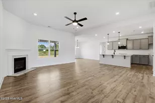 1119 Barkentine Dr, New Bern, NC 28560 - Photo 8