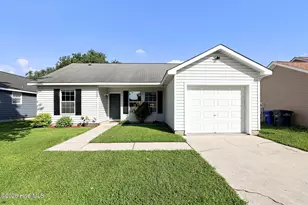 3009 Steeple Chase Ct, Jacksonville, NC 28546 - Photo 2
