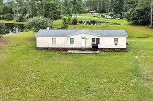 877 Cambridge Rd, Southport, NC 28461 - Photo 1