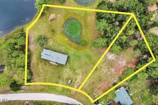877 Cambridge Rd, Southport, NC 28461 - Photo 2