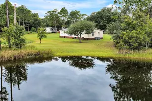 877 Cambridge Rd, Southport, NC 28461 - Photo 4