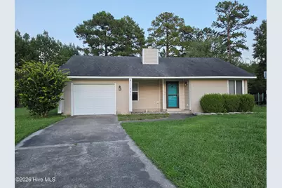 621 Walden Place, Jacksonville, NC 28546 - Photo 2