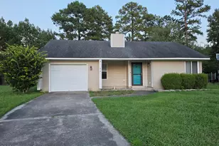 621 Walden Pl, Jacksonville, NC 28546 - Photo 2