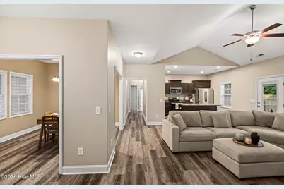 115 Pembury Way, Richlands, NC 28574 - Photo 8