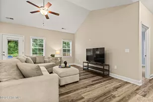 115 Pembury Way, Richlands, NC 28574 - Photo 6