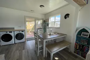 8811 Janell Ct, Emerald Isle, NC 28594 - Photo 4