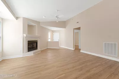 424 Commerce Avenue #D, Bridgewood Condos, Morehead City, NC 28557 - Photo 6