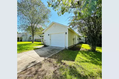 152 Horse Shoe Bend, Jacksonville, NC 28546 - Photo 4