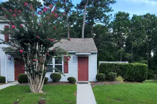 12 Port West Ct, Swansboro, NC 28584 - Photo 1