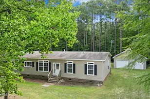 8023 Tobiano Ct, Lucama, NC 27851 - Photo 4