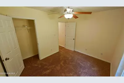 100 Constitution Avenue, Jacksonville, NC 28540 - Photo 18