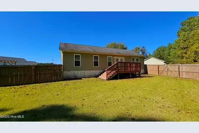 100 Constitution Avenue, Jacksonville, NC 28540 - Photo 26