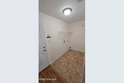 100 Constitution Avenue, Jacksonville, NC 28540 - Photo 10
