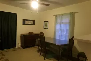 304 E 18th St, Lumberton, NC 28358 - Photo 6