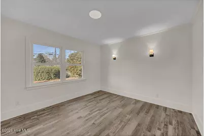 329 Wayne Drive, Wilmington, NC 28403 - Photo 6