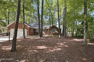 307 Augusta Ct, New Bern, NC 28562 - Photo 2